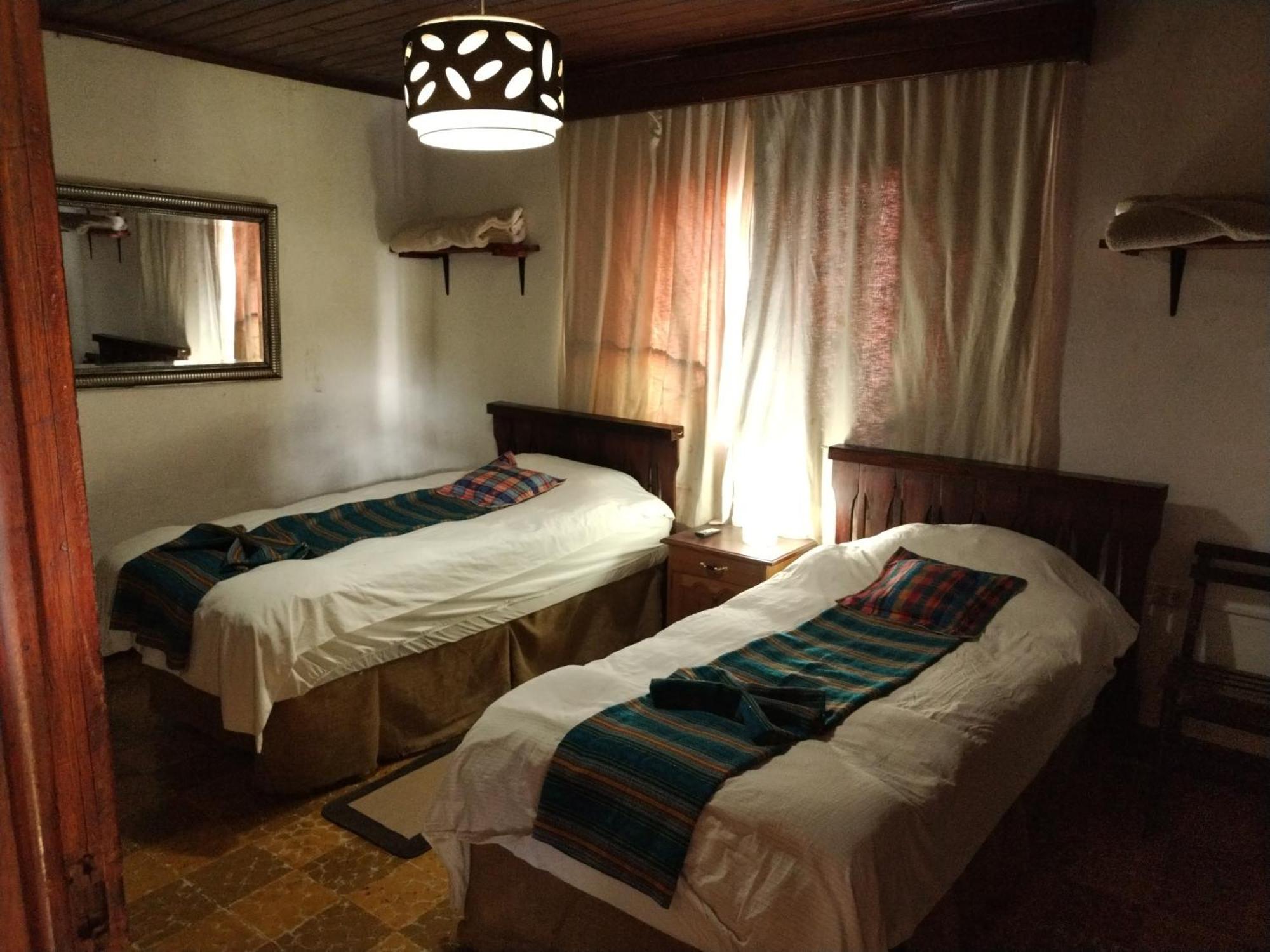 Hotel Casa Chapultepec Coban Bagian luar foto