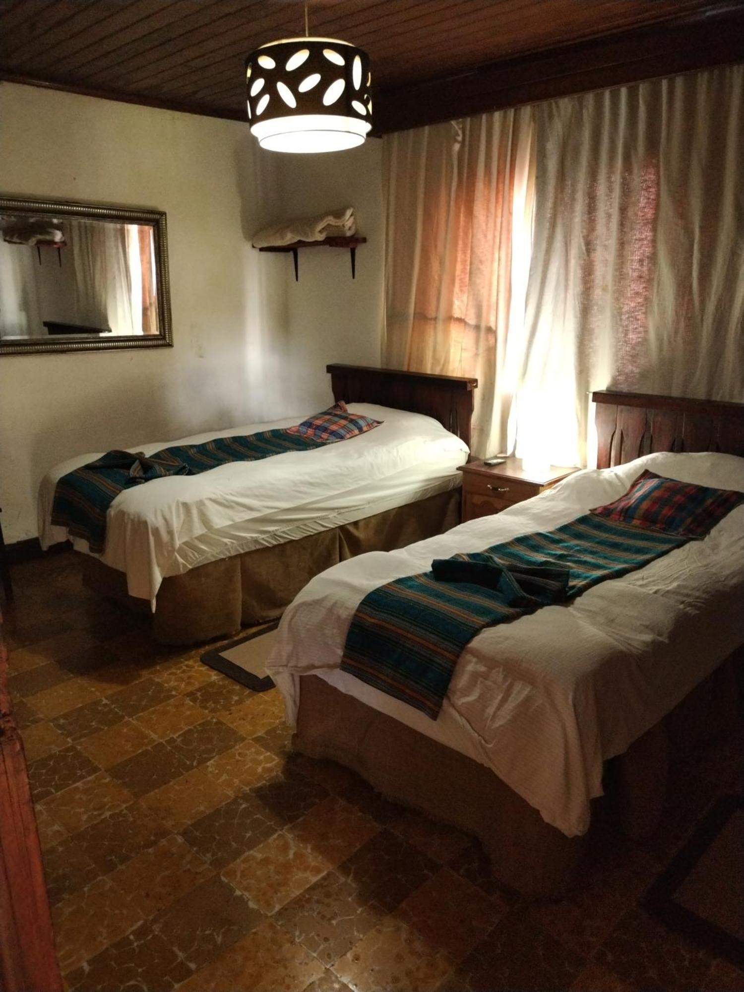 Hotel Casa Chapultepec Coban Bagian luar foto