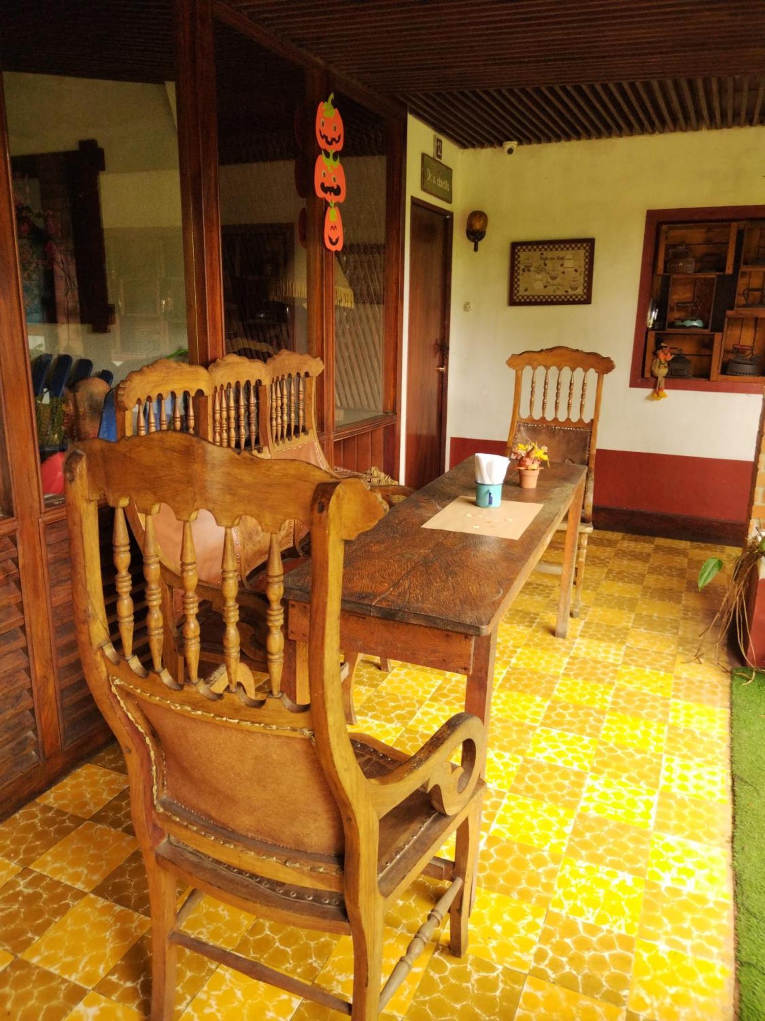 Hotel Casa Chapultepec Coban Bagian luar foto